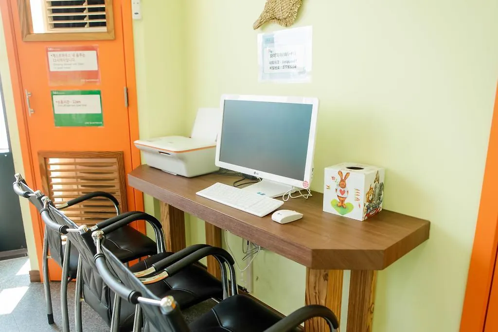 旅馆 Jini Guesthouse 釜山